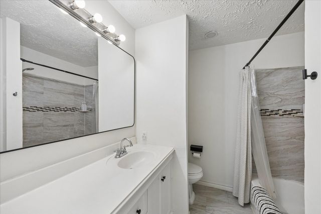 16343 Sky Blue Lane, Houston, TX 77095