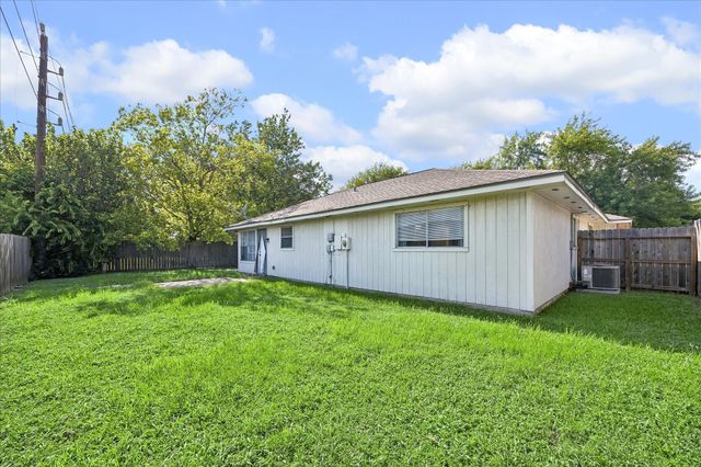 16343 Sky Blue Lane, Houston, TX 77095