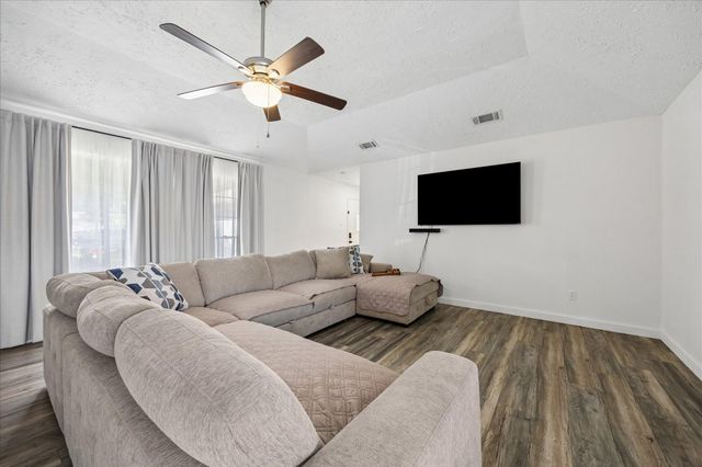 16343 Sky Blue Lane, Houston, TX 77095
