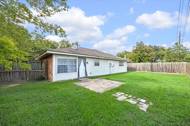 16343 Sky Blue Lane, Houston, TX 77095