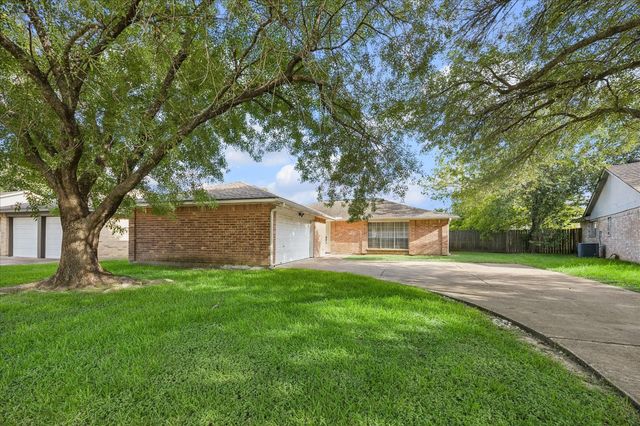 16343 Sky Blue Lane, Houston, TX 77095