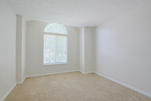 1888 Cliffview Lane, Florence, KY 41042