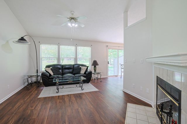 1888 Cliffview Lane, Florence, KY 41042