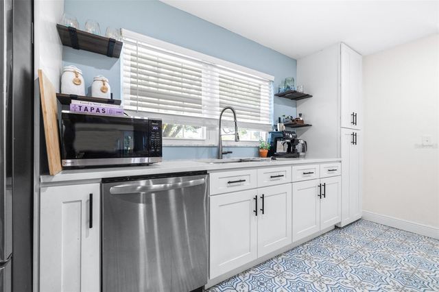 2244 GLENMOOR ROAD N, Clearwater, FL 33764