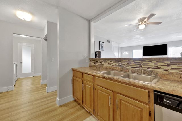 5221 E 20th St N, Wichita, KS 67208