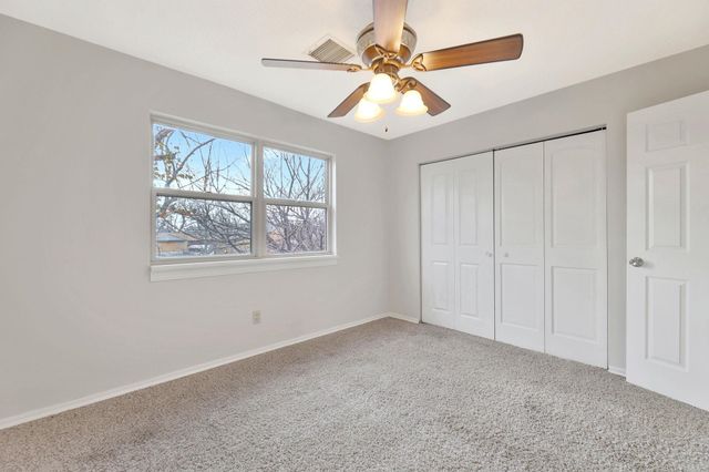 5221 E 20th St N, Wichita, KS 67208