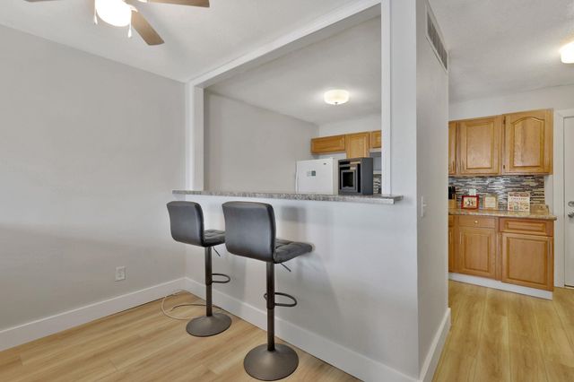 5221 E 20th St N, Wichita, KS 67208