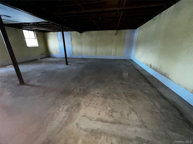 24 Lorraine Boulevard, Poughkeepsie, NY 12603