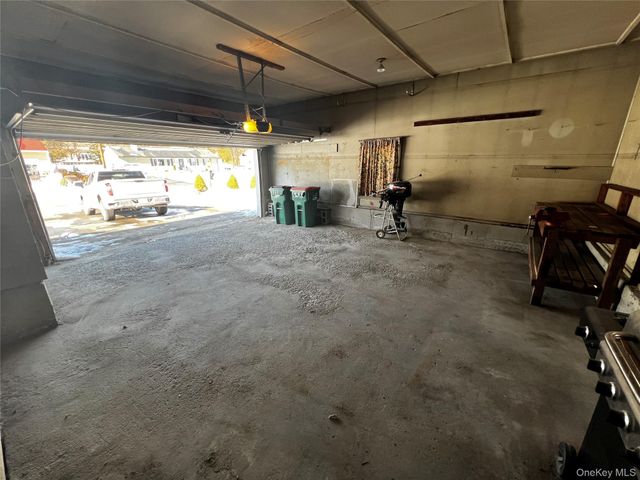 24 Lorraine Boulevard, Poughkeepsie, NY 12603