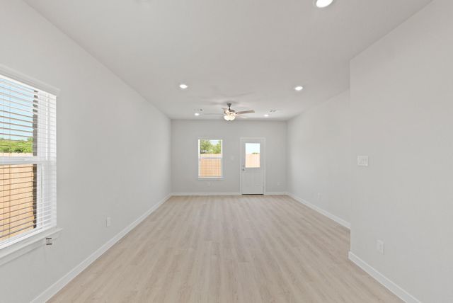 400 Long Branch Drive, Dayton, TX 77535