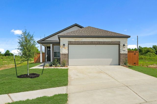 400 Long Branch Drive, Dayton, TX 77535