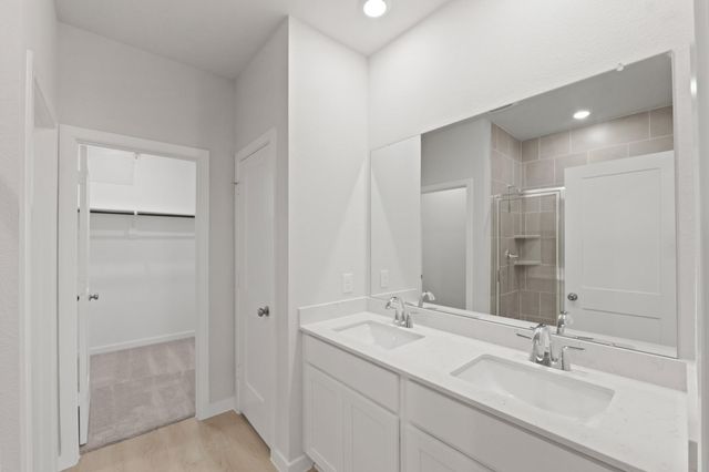 400 Long Branch Drive, Dayton, TX 77535