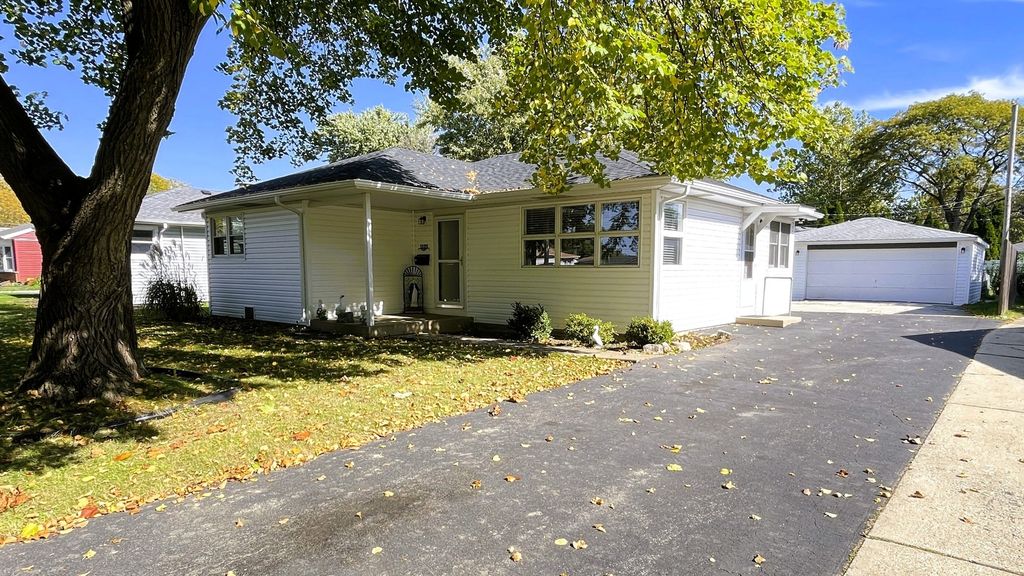 3606 Bobwhite Lane, Rolling Meadows, IL 60008 — photo 2