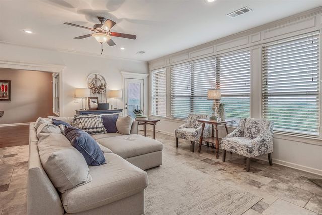 190 Majestic Circle, Maumelle, AR 72113