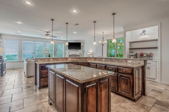 190 Majestic Circle, Maumelle, AR 72113