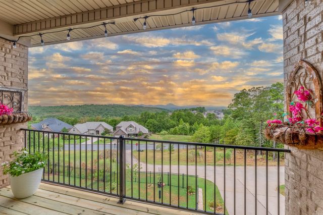 190 Majestic Circle, Maumelle, AR 72113