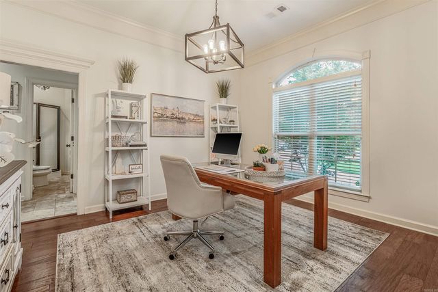 190 Majestic Circle, Maumelle, AR 72113