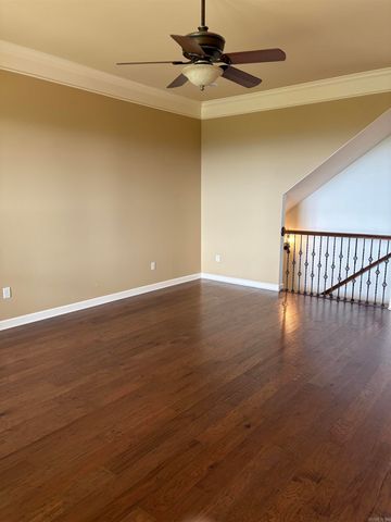 190 Majestic Circle, Maumelle, AR 72113