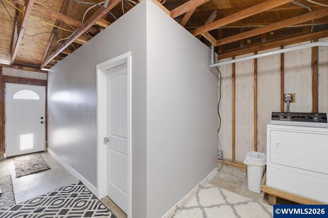 537 Hillview Dr, Lebanon, OR 97355