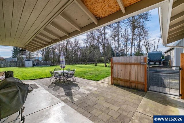 537 Hillview Dr, Lebanon, OR 97355