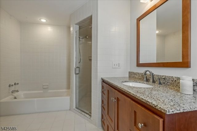 13 Franklin Pl 6D, Morristown Town, NJ 07960