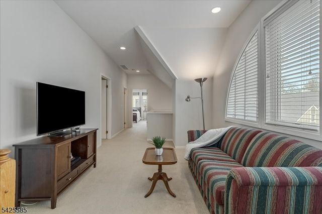 13 Franklin Pl 6D, Morristown Town, NJ 07960