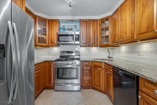 13 Franklin Pl 6D, Morristown Town, NJ 07960