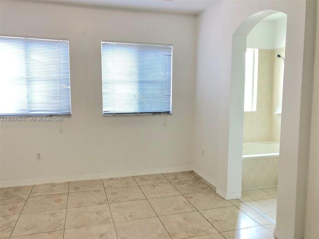 8527 NW 108th Avenue 441, Doral, FL 33178