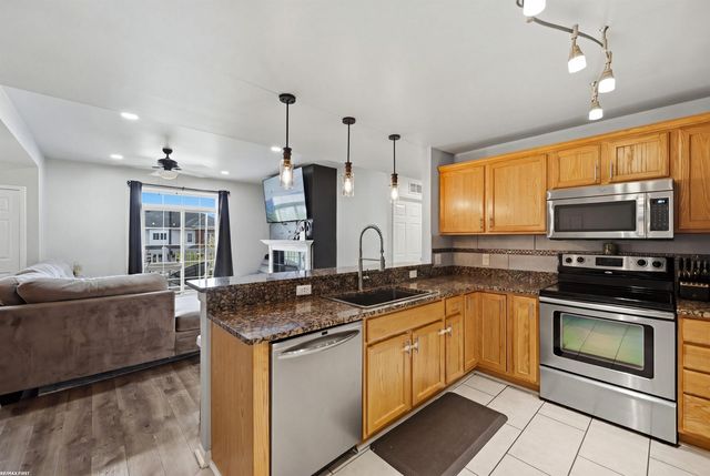 5687 Acorn Lane, Sterling Heights, MI 48314