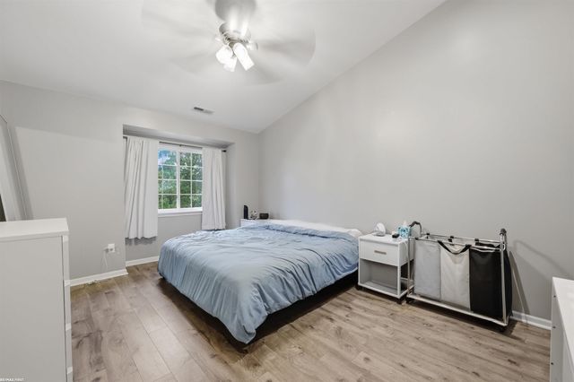 5687 Acorn Lane, Sterling Heights, MI 48314