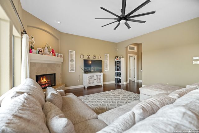 26039 Echo Mtn, San Antonio, TX 78260