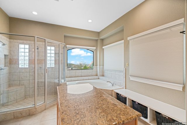 26039 Echo Mtn, San Antonio, TX 78260