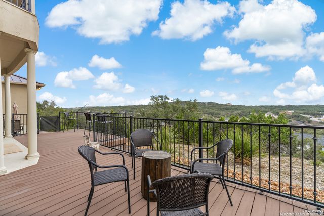 26039 Echo Mtn, San Antonio, TX 78260