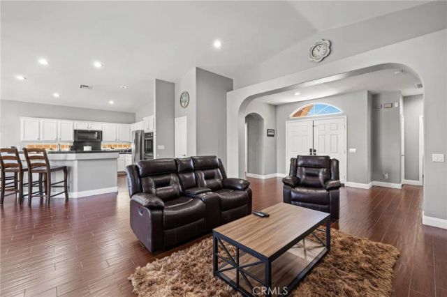 74048 W Petunia Pl, Palm Desert, CA 92211