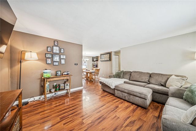 4310 Paradise Dr, West Deer, PA 15044