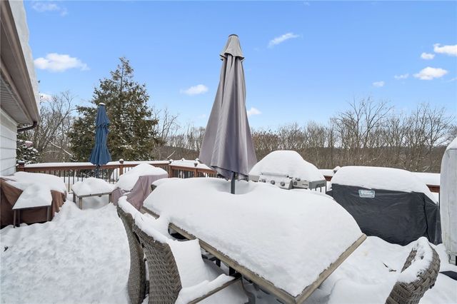 4310 Paradise Dr, West Deer, PA 15044