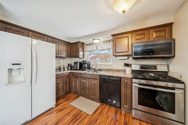 4310 Paradise Dr, West Deer, PA 15044