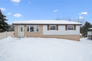4310 Paradise Dr, West Deer, PA 15044