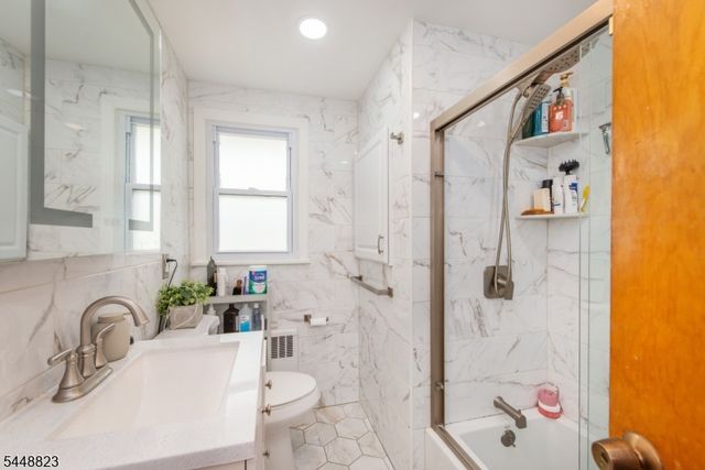 27 Spencer Ave, Clifton City, NJ 07013