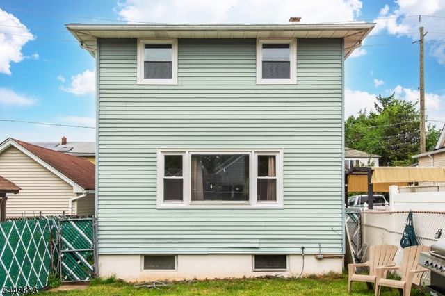 27 Spencer Ave, Clifton City, NJ 07013