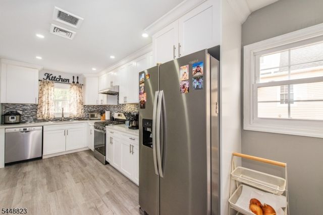 27 Spencer Ave, Clifton City, NJ 07013