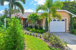 929 ROBINSON AVENUE, St Cloud, FL 34769