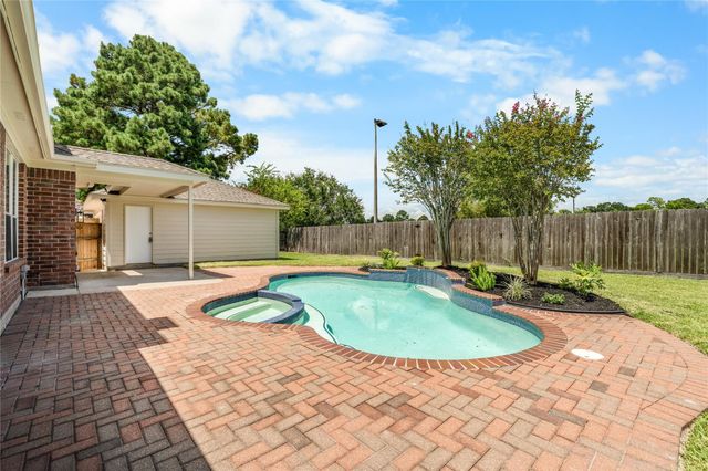 3210 Piney Forest Drive, Houston, TX 77084