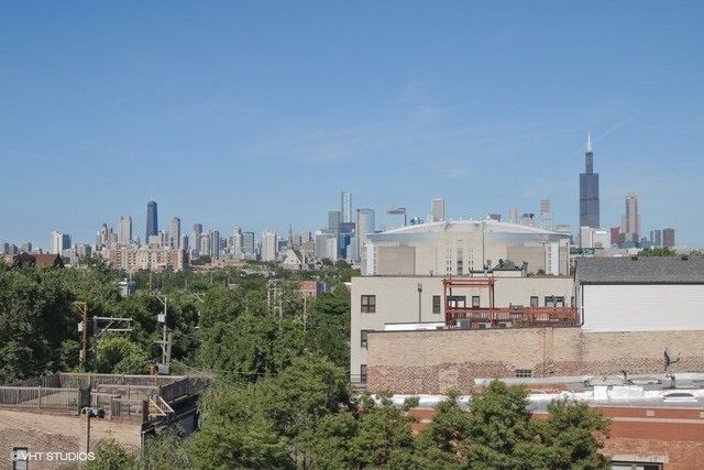 2206 W MONROE Street 2, Chicago, IL 60612