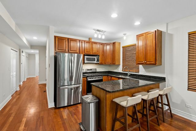 2206 W MONROE Street 2, Chicago, IL 60612