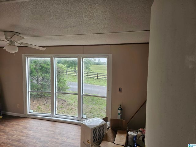 686 COUNTY ROAD 121, Jemison, AL 35085