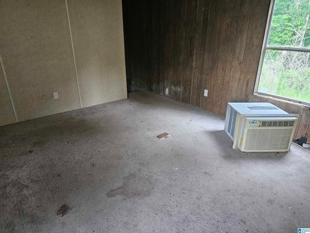 686 COUNTY ROAD 121, Jemison, AL 35085