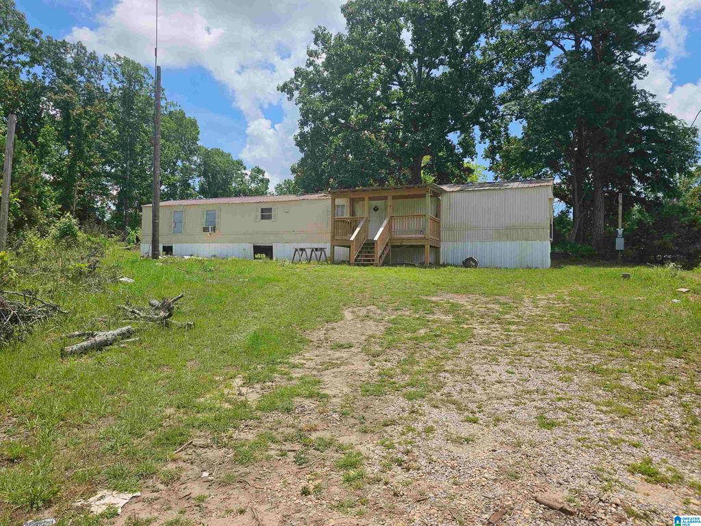 686 COUNTY ROAD 121, Jemison, AL 35085