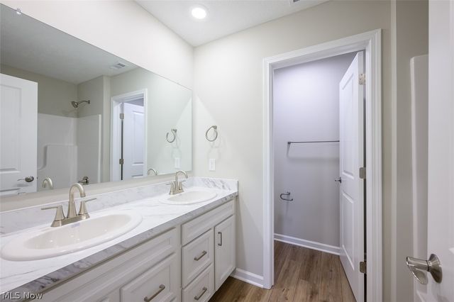 3762 Kelli Terrace, Green, OH 44685