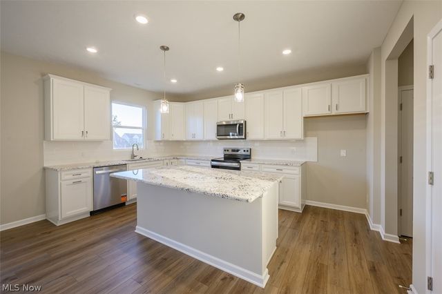3762 Kelli Terrace, Green, OH 44685